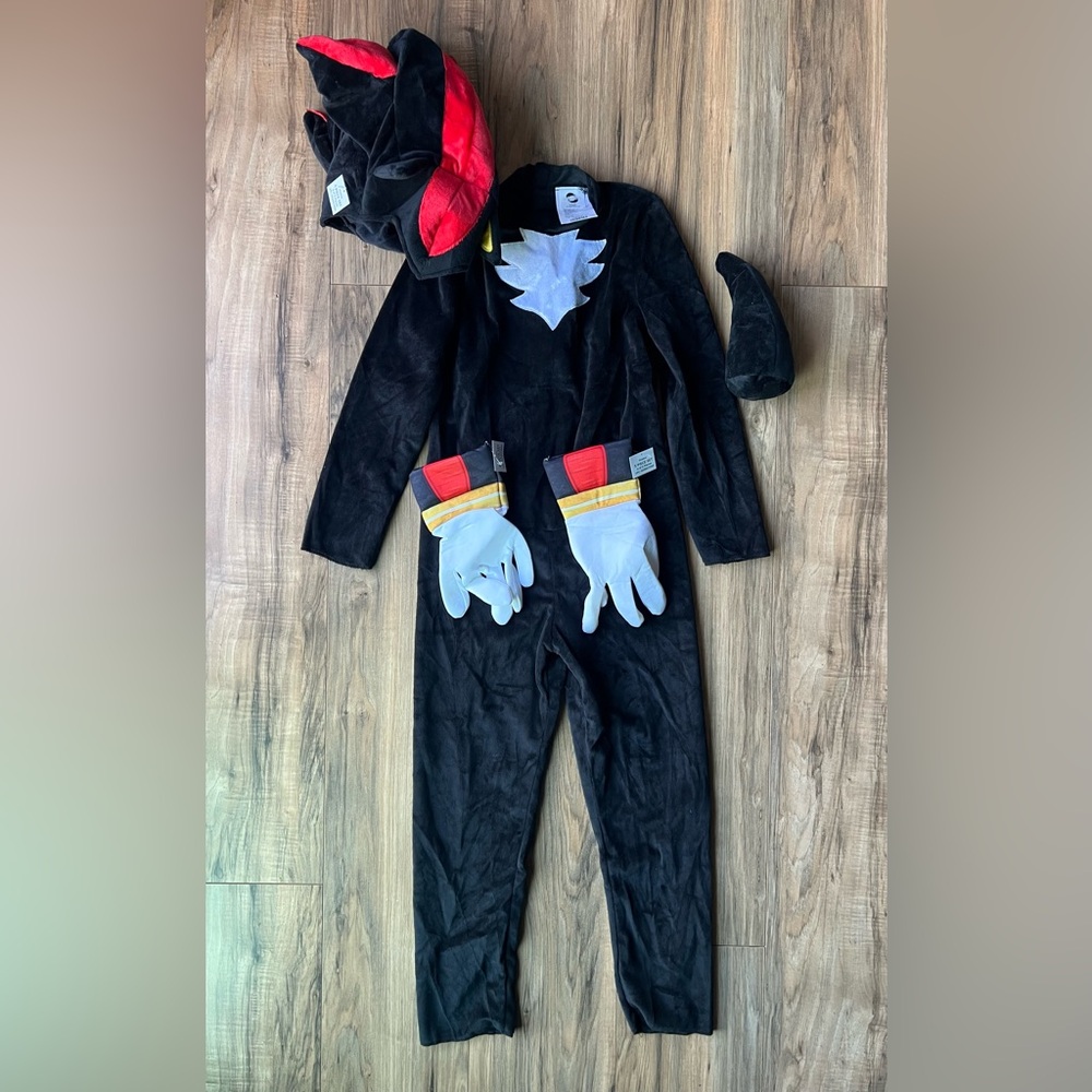 Sonic 3 Shadow Kids size 8 Costume